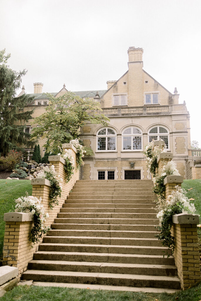 Laurel Hall wedding, Indiana wedding planner, Indianapolis wedding flowers