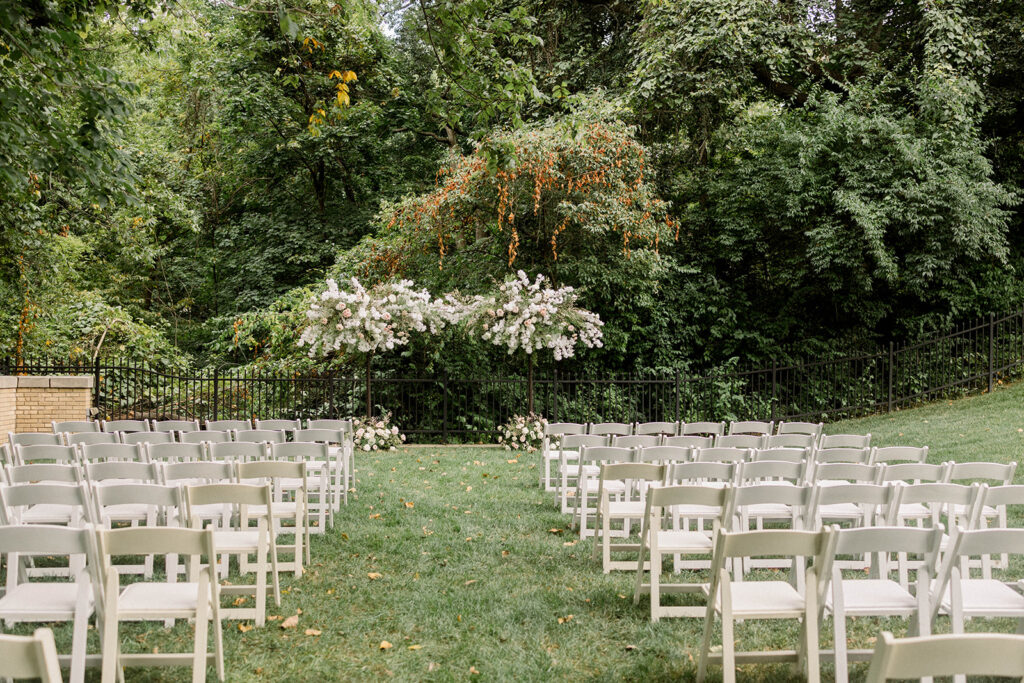 Laurel Hall wedding, Indiana wedding planner, Indianapolis wedding flowers