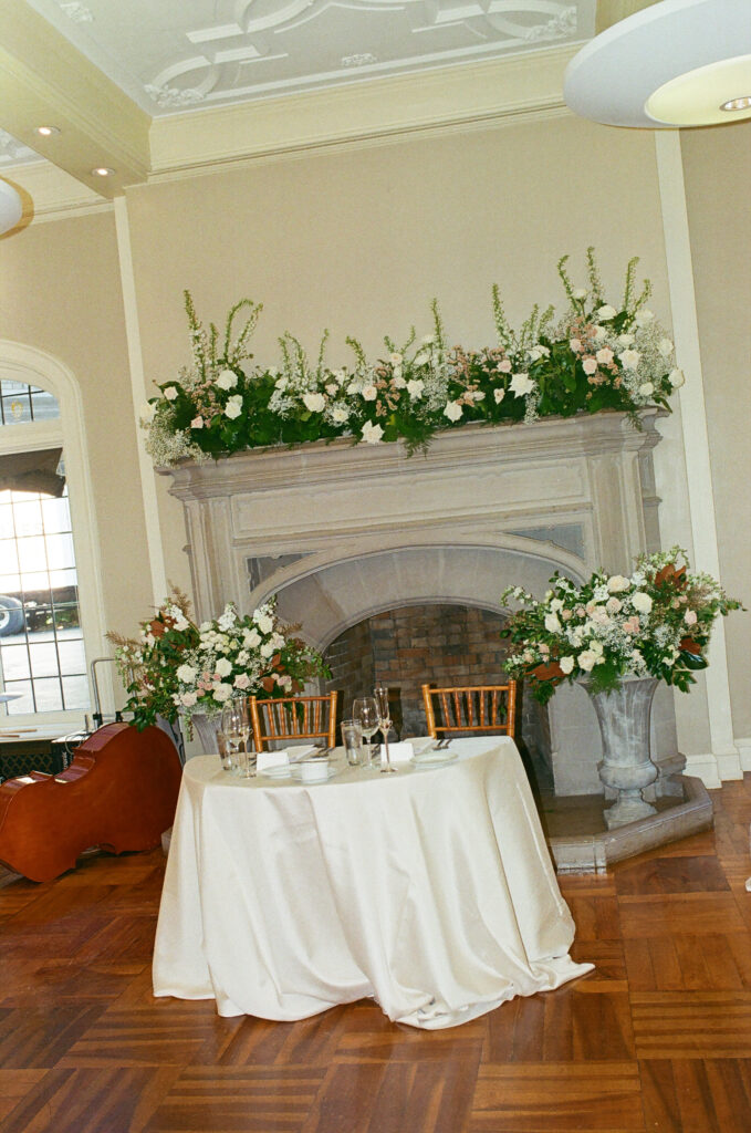 Laurel Hall wedding, Indiana wedding planner, Indianapolis wedding flowers